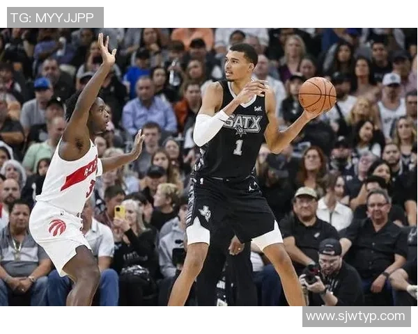 2004年NBA经典对决回顾马刺与猛龙的精彩较量与历史意义分析