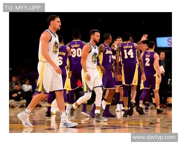 勇士与爵士第4场激战回顾球员表现与战术分析全景呈现